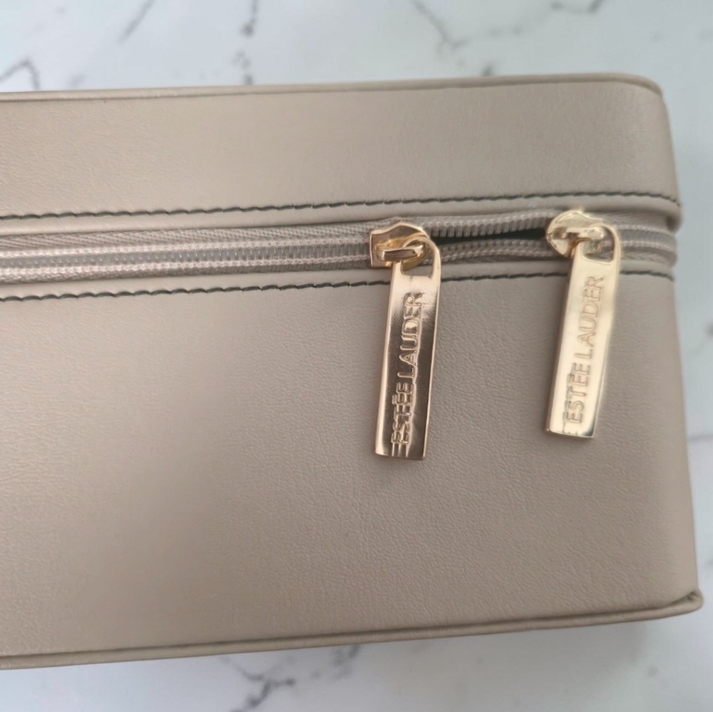 Vintage Estée Lauder Nude Makeup Case Acrylic Handle Retro Vanity Travel Bag - Picture 5 of 8